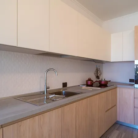 Molo B פורטופראיו